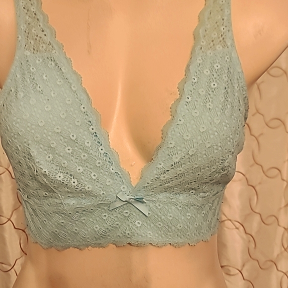 Ambiella Sports Bra. Medium Aqua color - Picture 1 of 4